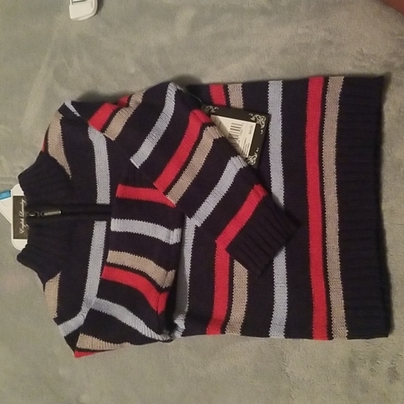 Sweater - Picture 2 of 2